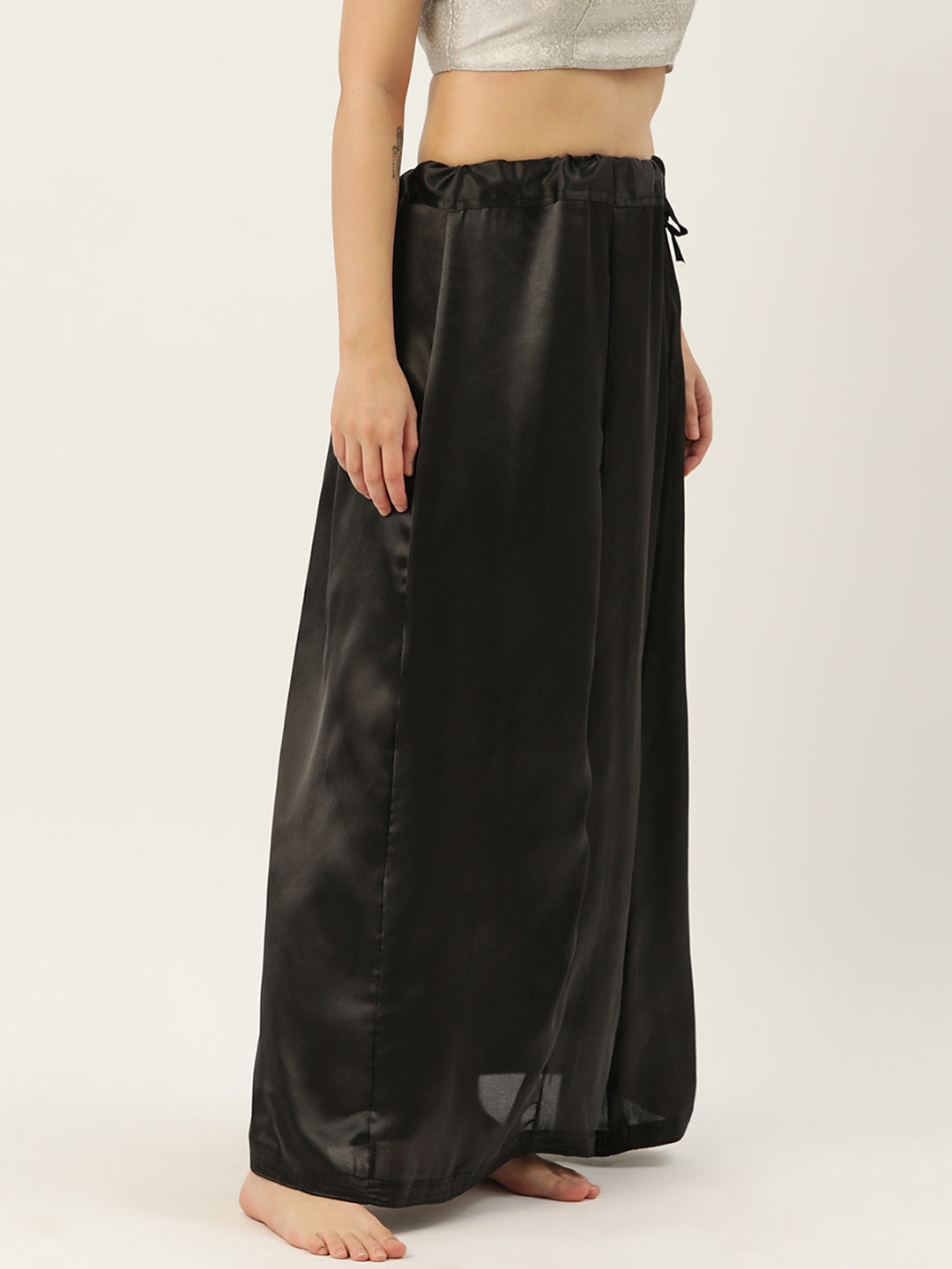 Women Saree Petticoat / Flared Shaper - Black
