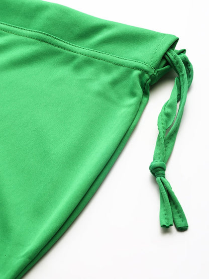 Women Gloss Green Solid Saree Shapewear